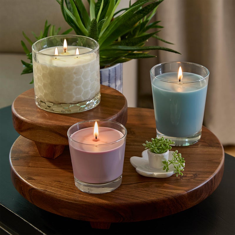 Root Candles شموع روت المعطرة شموع شمع العسل فيريغلاس مصنوعة يدويًا من مزيج شمع النحل، كبيرة، لافندر فانيلا - Image 2